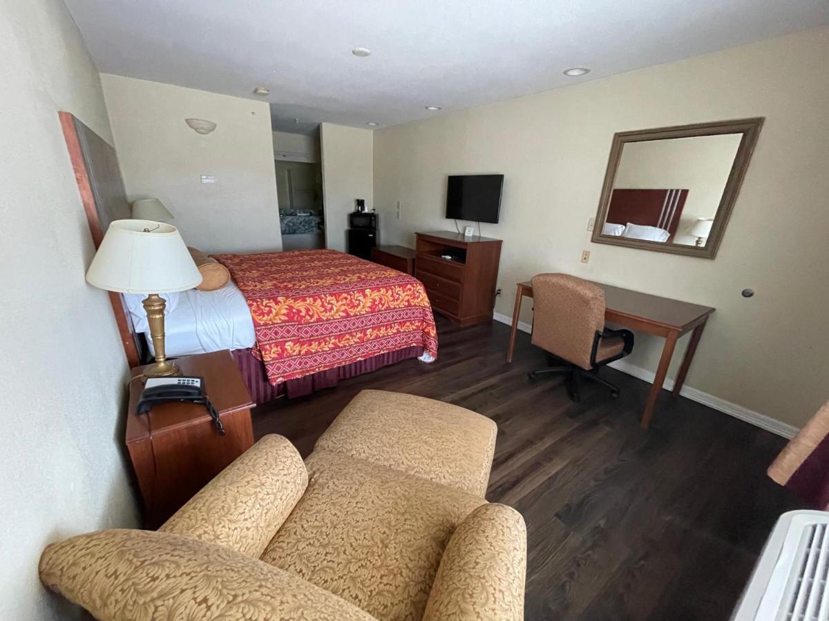 Riviera Inn&Suites Esterno foto