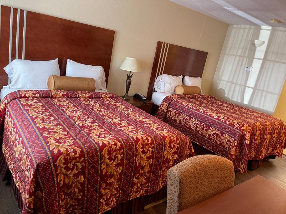 Riviera Inn&Suites Esterno foto