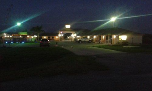 Riviera Inn&Suites Esterno foto
